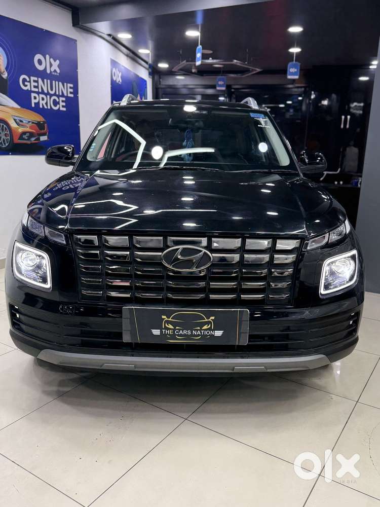Hyundai Venue SX MT, 2024, Petrol