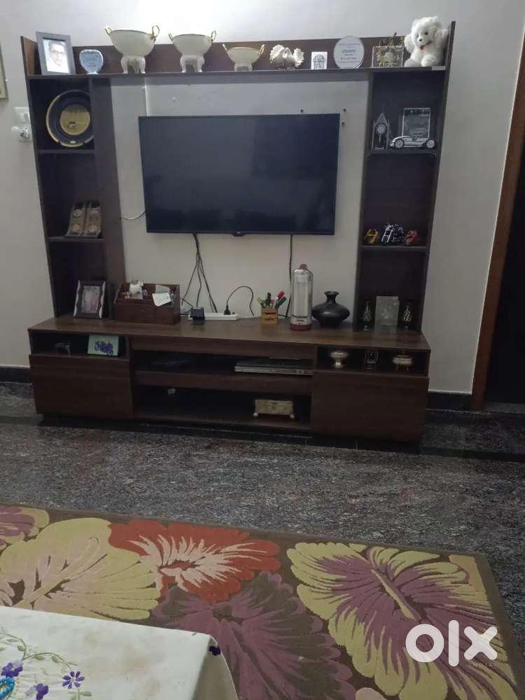 TV cabinet