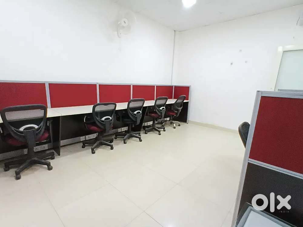 9 seater office with boss cabin