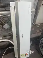Second hand ac in great condition with wrrnty