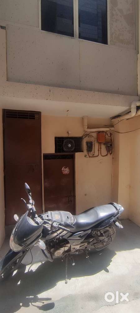 25 gaj, G8/5 Ratiya Marg