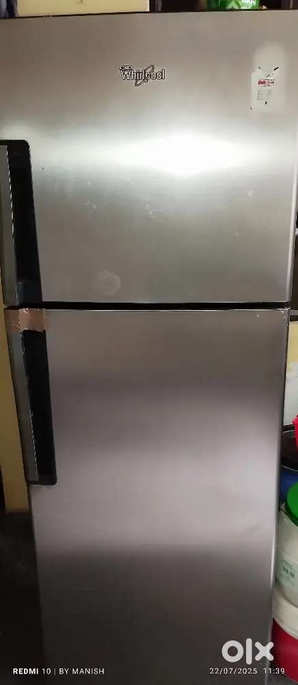 Whirlpool Double Door Fridge in Good condition