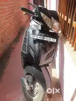 New Bullet lena hai iss liye bech raha hu , paise ki jarurat hai