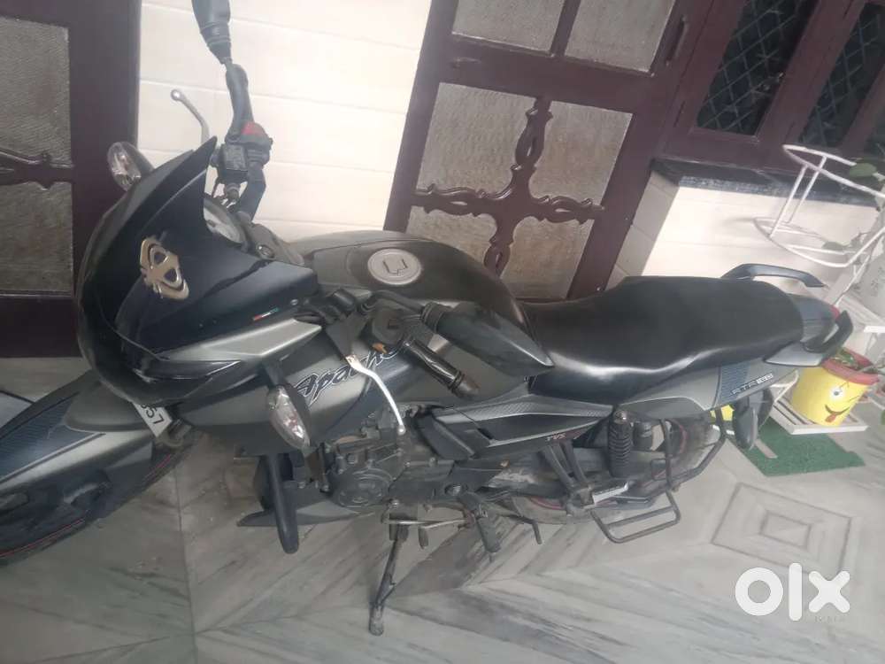 Less driven single hand showroom condition