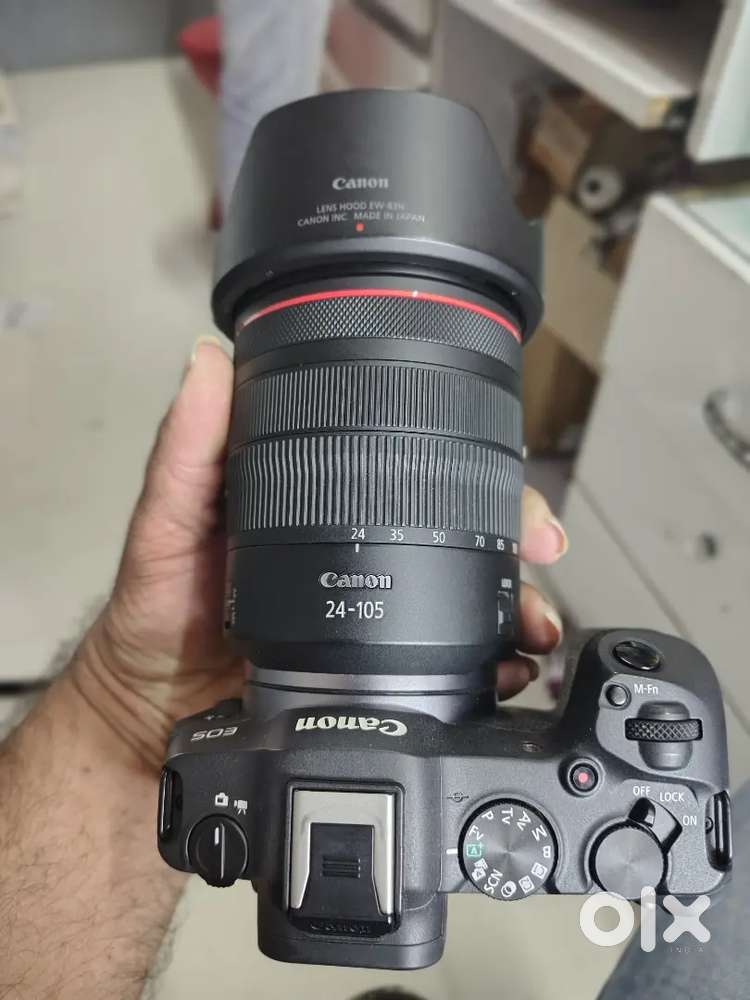 Canon r8
 Rf- 24-105 USM LENCE