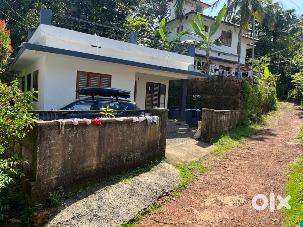 2bhk home in 5 cents with compound wall