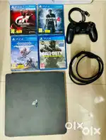 Play Station 4 Gaming Console