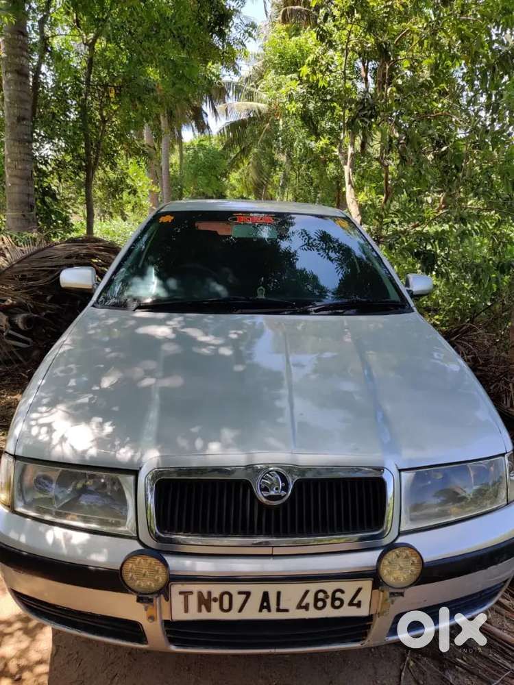 Luxurious car