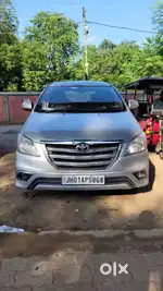 Toyota Innova 2011