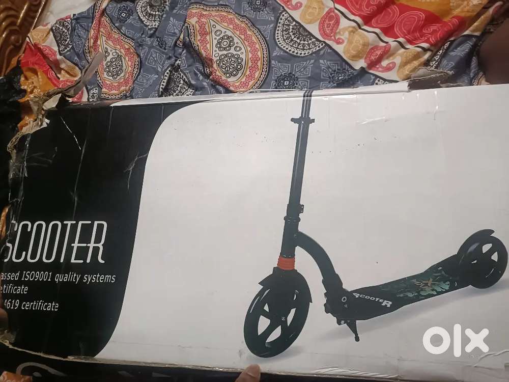 Foot scooter