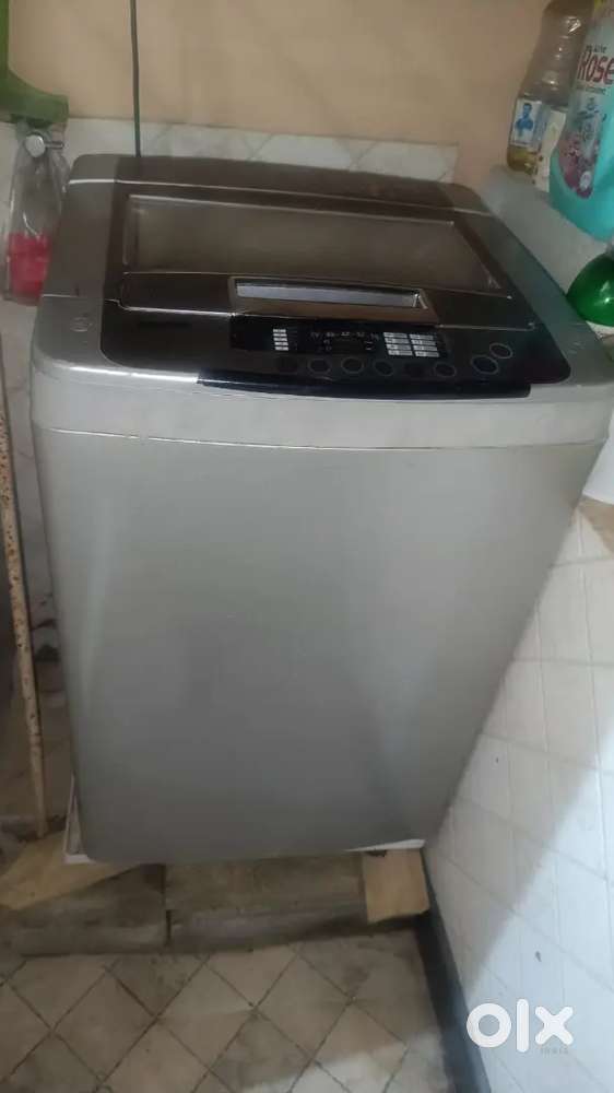 LG TOP LOAD 6.2 KG WASHIN MACHINE FOR RS. 8500/-