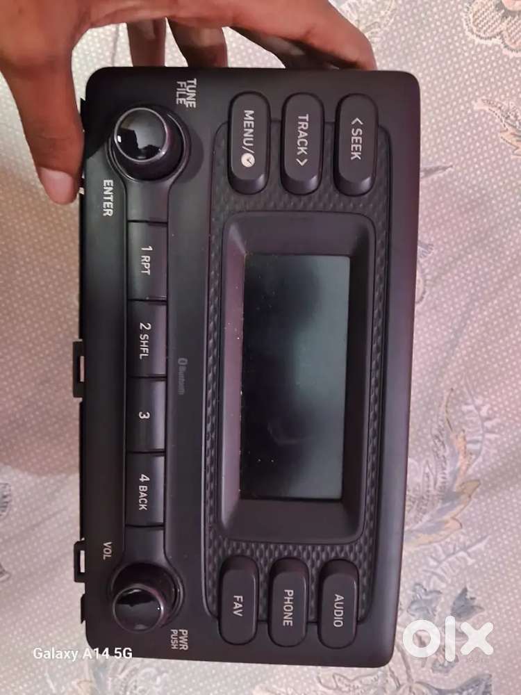 Hyundai Venue Original (OEM) Music system.