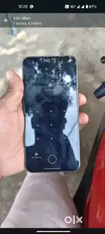 Mobile 1 year old showroom condition