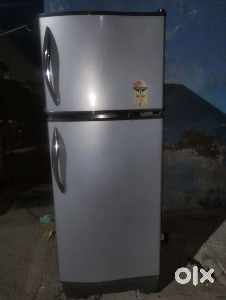 Double door godrej fridge