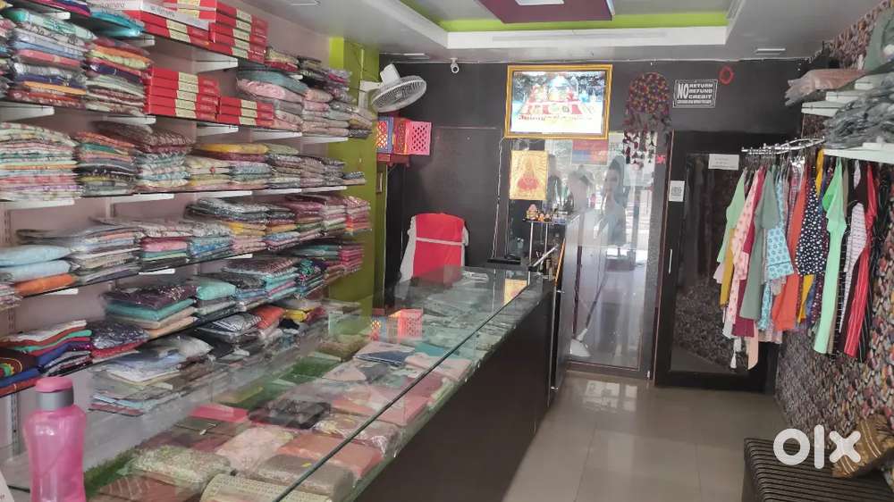Full furnished Shop for rent