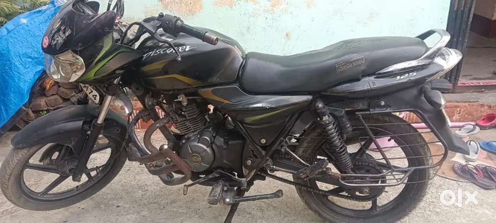 Jop ke liye bhar jana hai is liye bech rha hu bike bhut achi hai