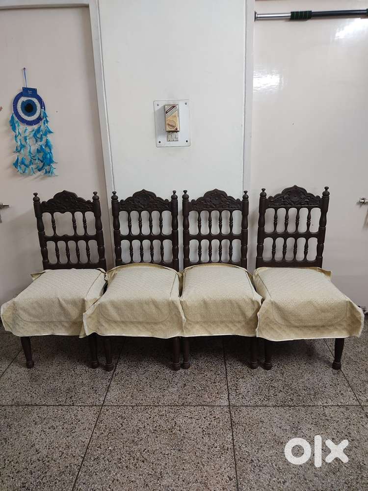 Set of 4 Wooden Foam chairs with cover