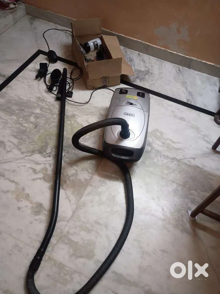 Eureka Forbes vacuum cleaner (Trendy steel dry )