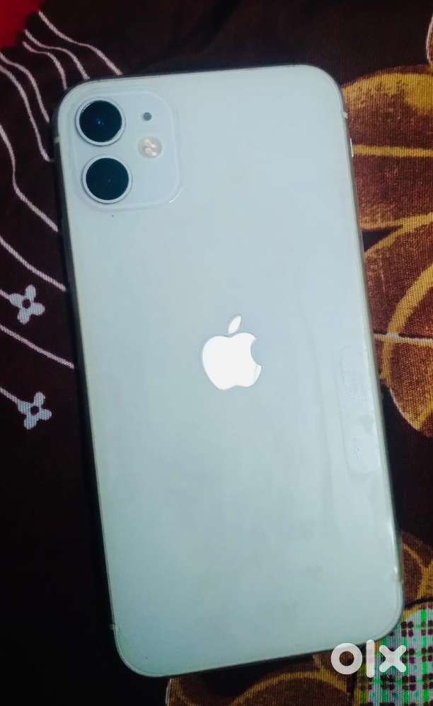 Iphone 11.   128 gb