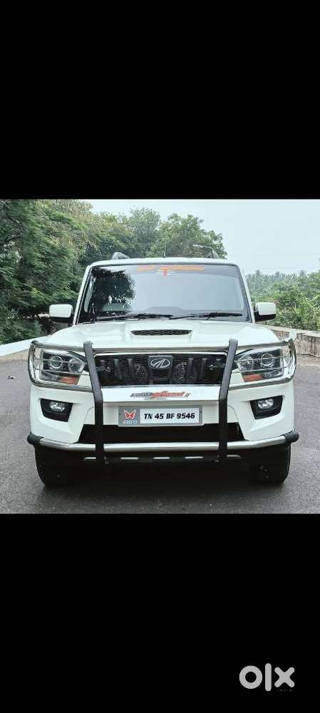 Mahindra Scorpio S8, 2015, Diesel