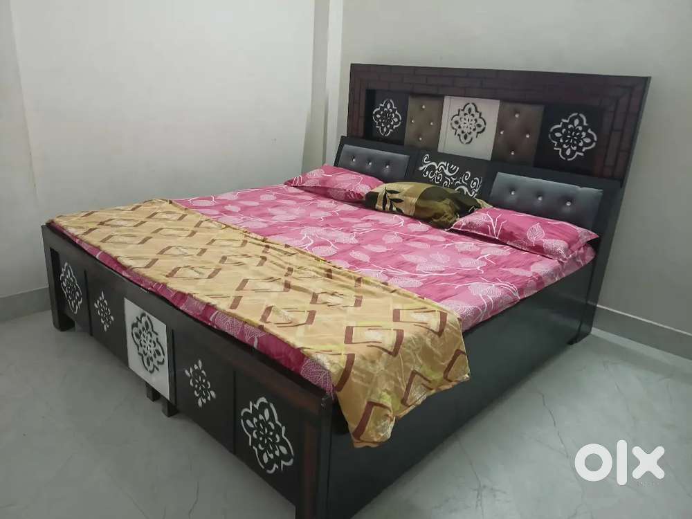King size bed with storage