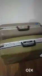 2 suitcase but one sold..now one suitcase baaki haii