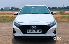 Hyundai i20 1.2 Sportz (O), 2023, Petrol