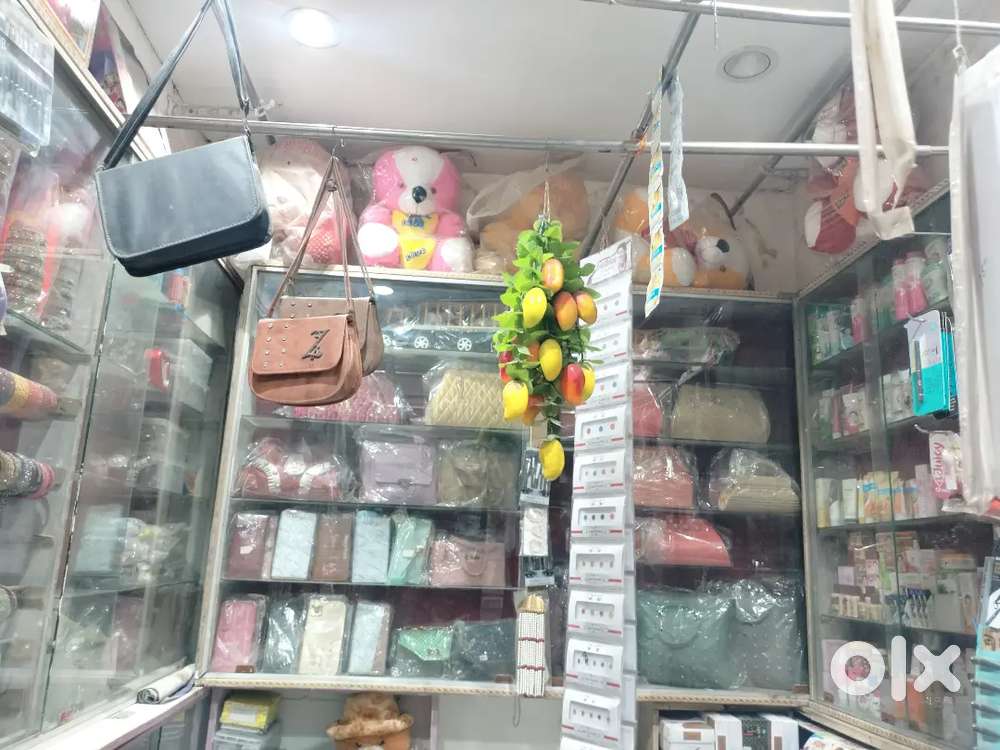 a to z, cosmatic & jewellery itms