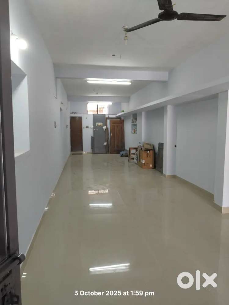 1st floor Commercial space in Big Street  jewellery bazaar