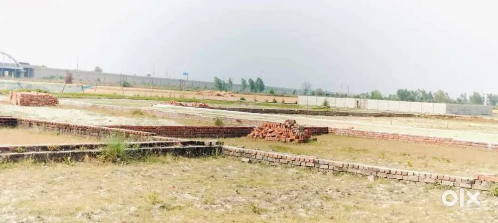 Lucknow me turant Ghar banakar Rahane yogya plol le