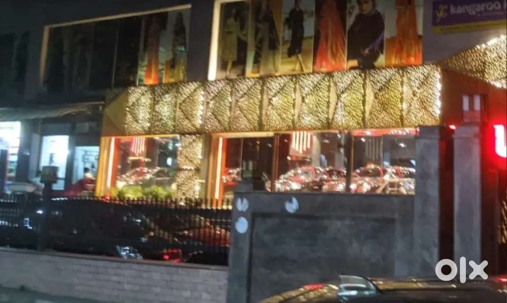 Prime showroom space available your brand needs spotlight