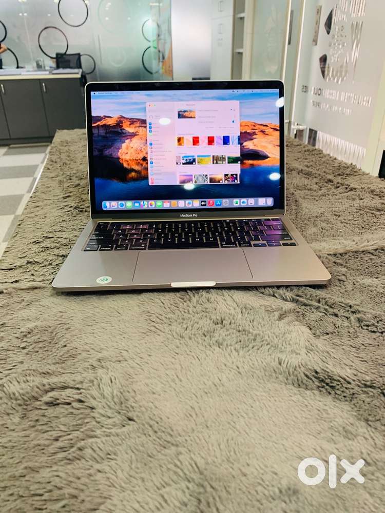 Apple MacBook Pro (M2 Chip) 13inch 8GB RAM 256GB SSD A2338 WRNTY