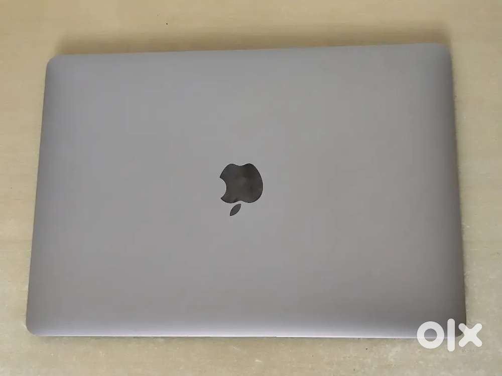 Apple 2020 MacBook Pro 13-inch 1.4GHz Quad-Core i5, 8GB RAM, 256GB SSD