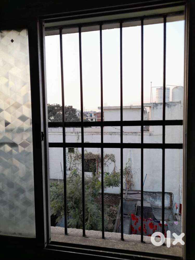 1BHK For Rent For GIRLS in Pandri