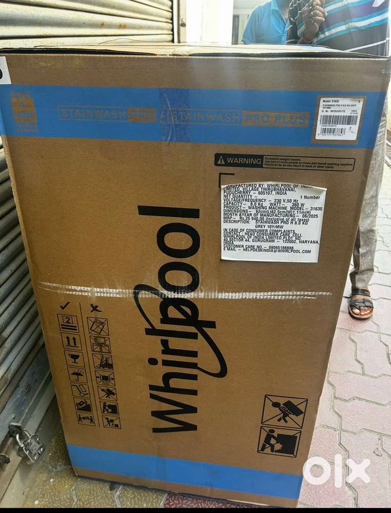 WHIRLPOOL 8kg automatic top load washing machine.