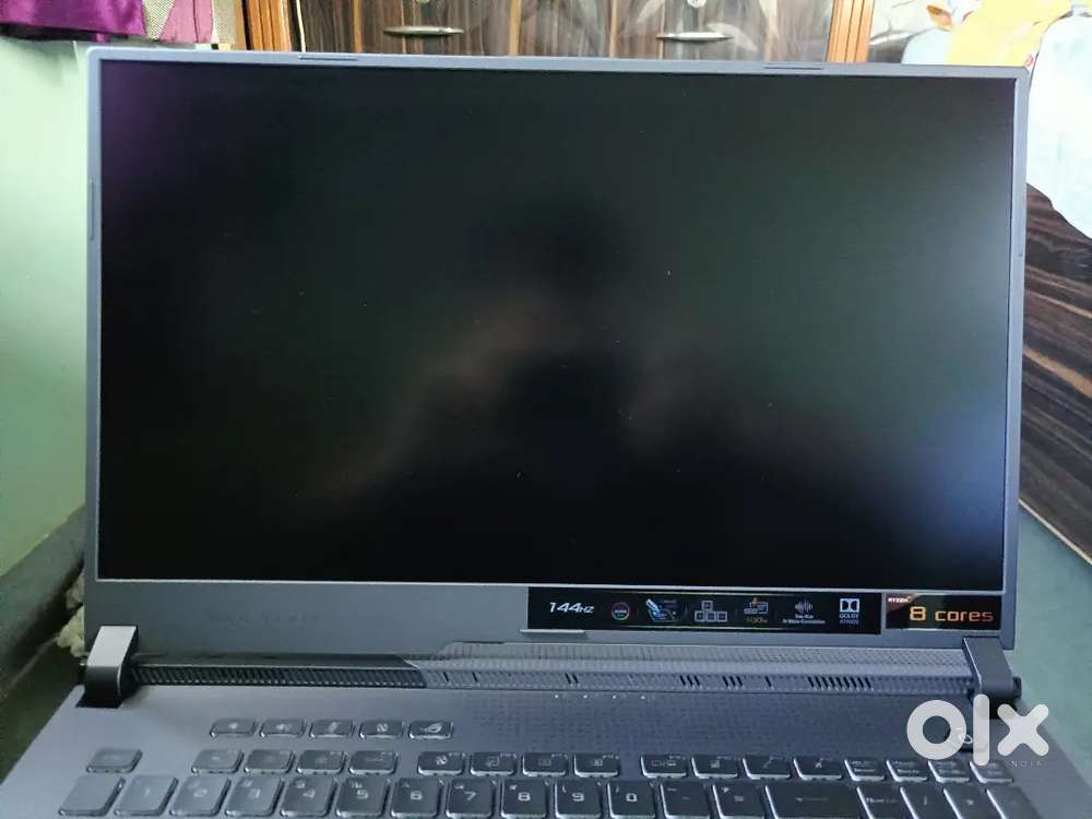 ASUS ROG Strix G713IE Gaming – Ryzen 7, RTX 3050Ti, 16GB RAM, 1TB SSD