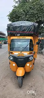 Bajaj maxima