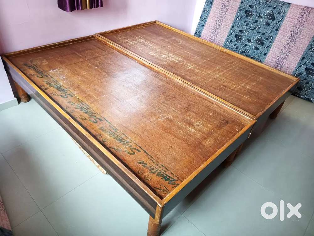 Bed 2 piece 3 by6 with gadi