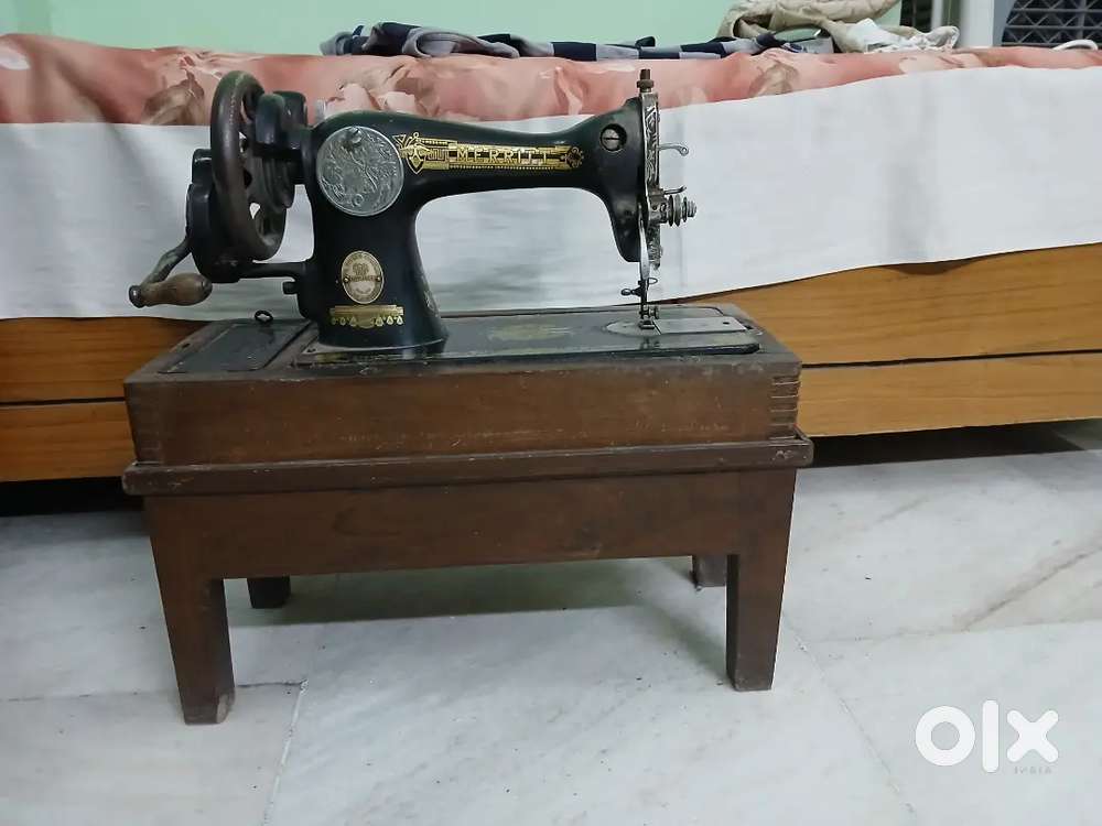 Sewing Machine Merritt Singer