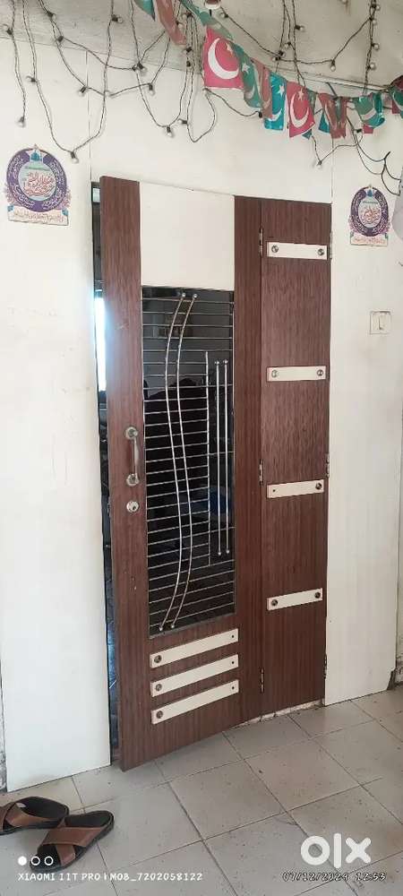 Fully furnished 3 bhk flat for rent avilable including inverter,Ac...