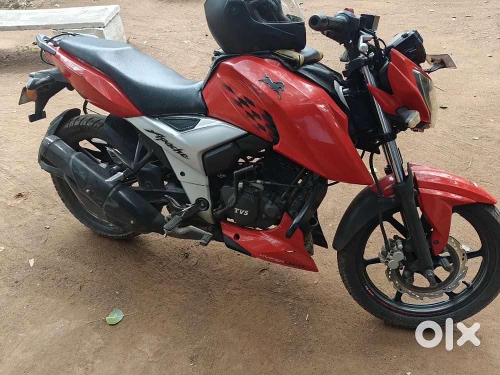 Apache RTR 160 4V