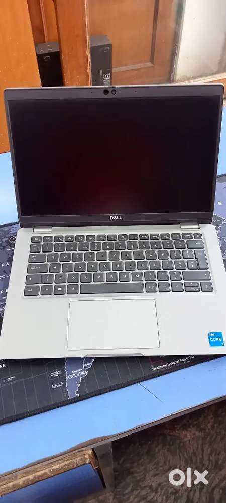 Core i5-11th Gen 13inch Touch screen business laptop Dell Latitude 532