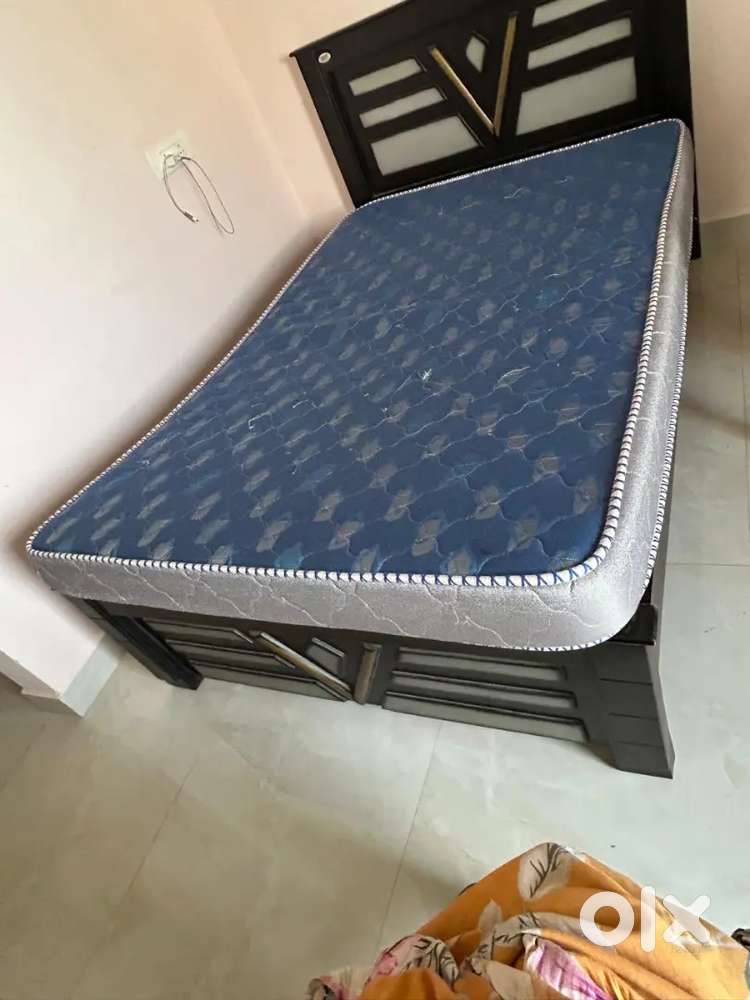 LOAREN MATTRESS(SIZE:75'X48X5)