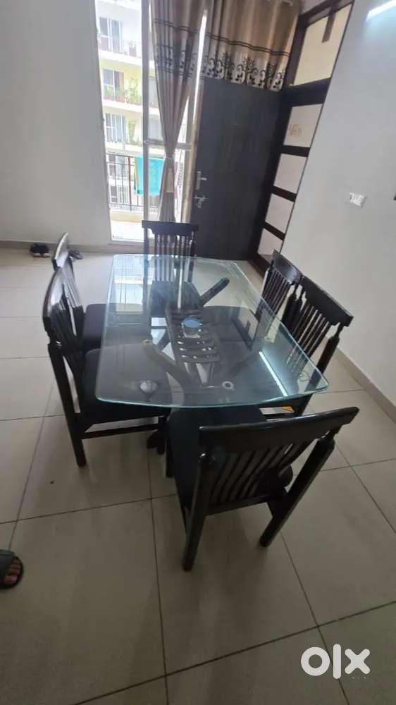 6 Seater Dining Table Teak Wood with Glass Table