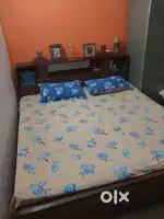 Teak wood King Size bed boxwala for urgent sale.