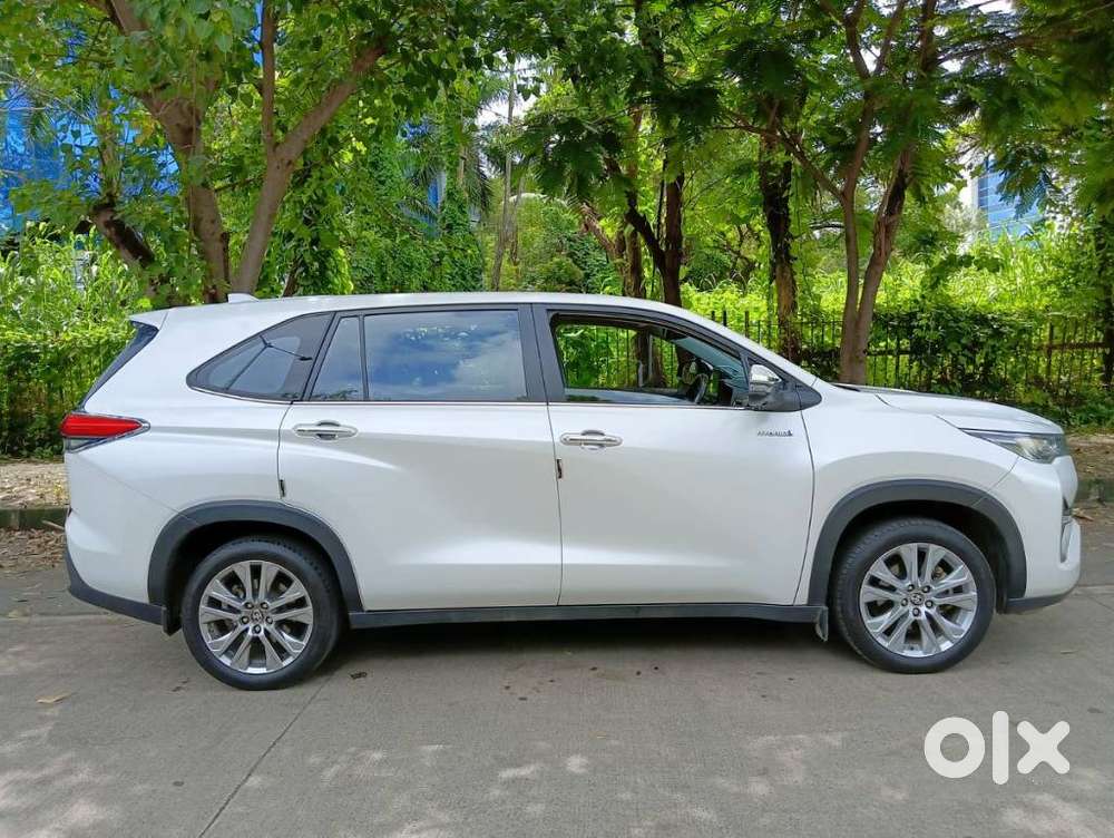 Toyota Innova Hycross 2.0 ZX (O) Hybrid 7 STR, 2024, Petrol