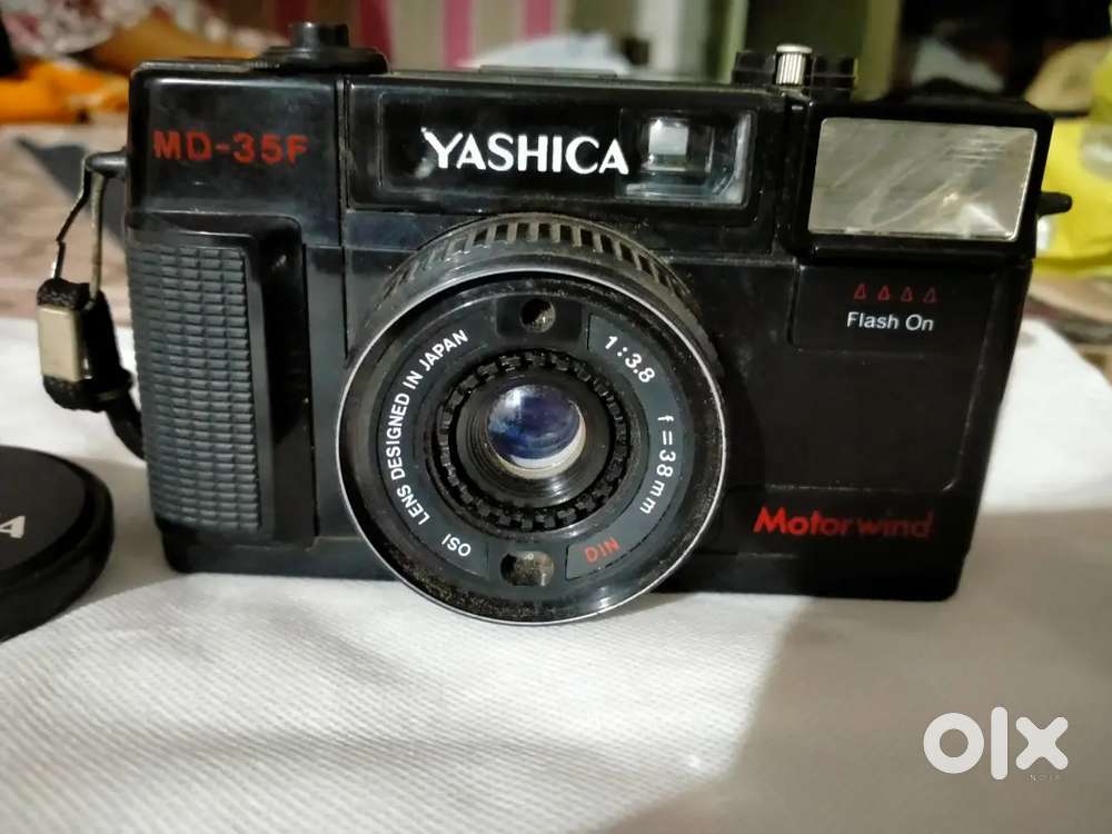 Yashica MD - 35F