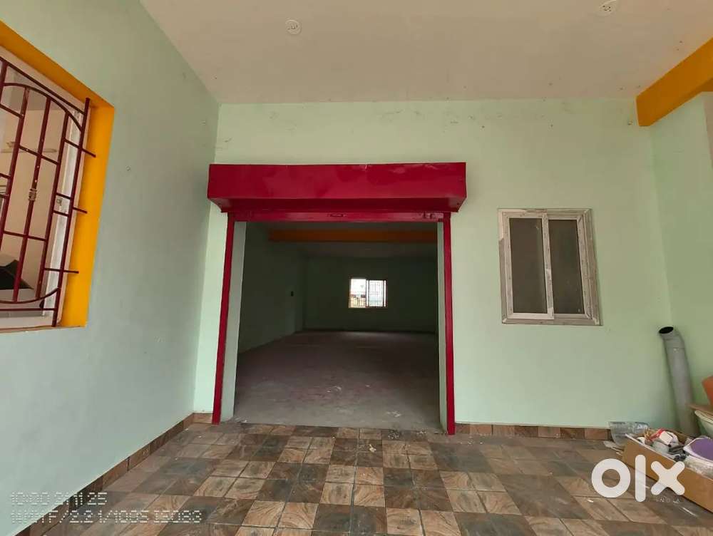 commercial space available for rent