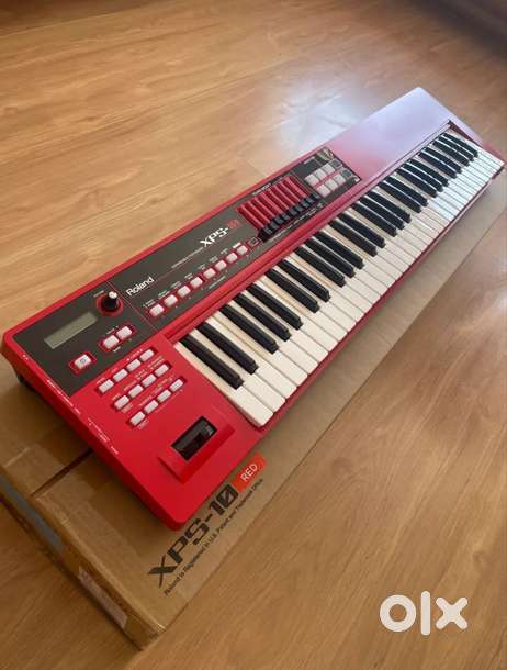Roland XPS-10 61-Key Expandable Synthesizer Red