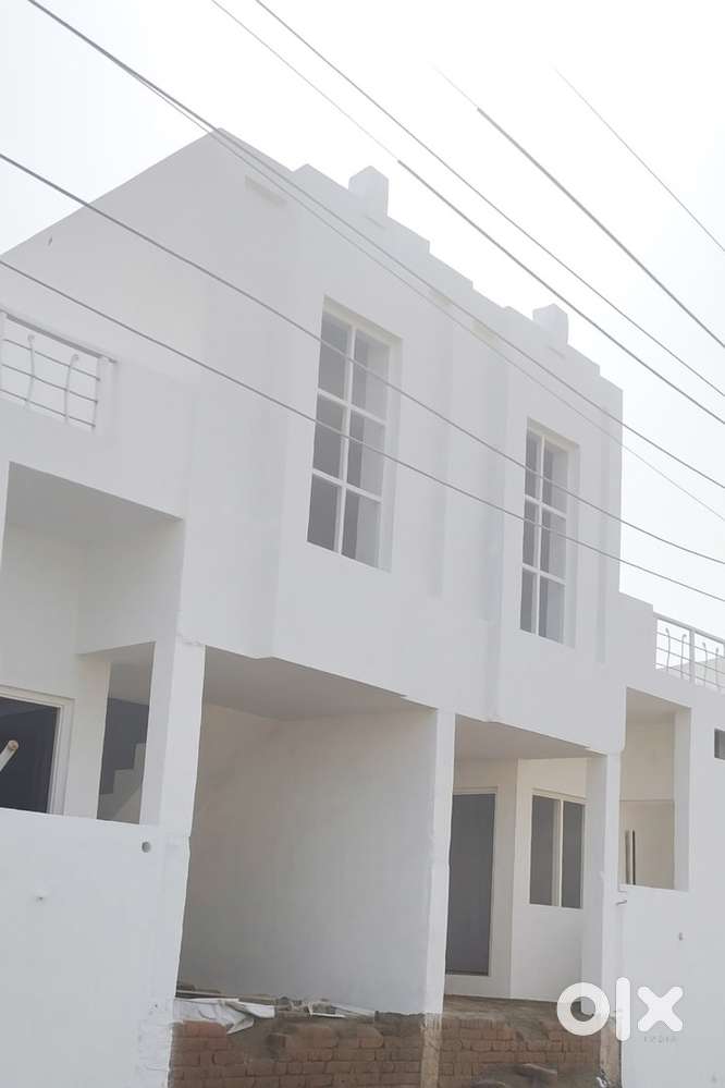 90 Gajh House : 23.50 Lakh , Modern Village Colony